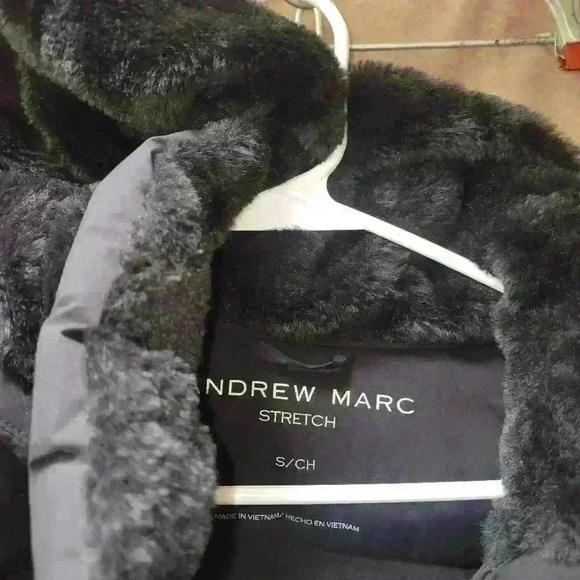 Andrew Marc long winter coat sz small - Picture 2 of 6